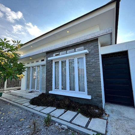 Hotel Sabbi'S House Klaten Esterno foto